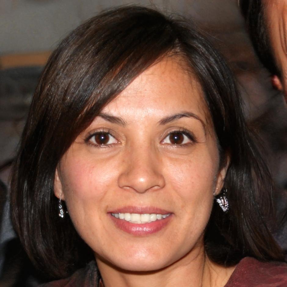 Nina Kaewmali financial planning instructor